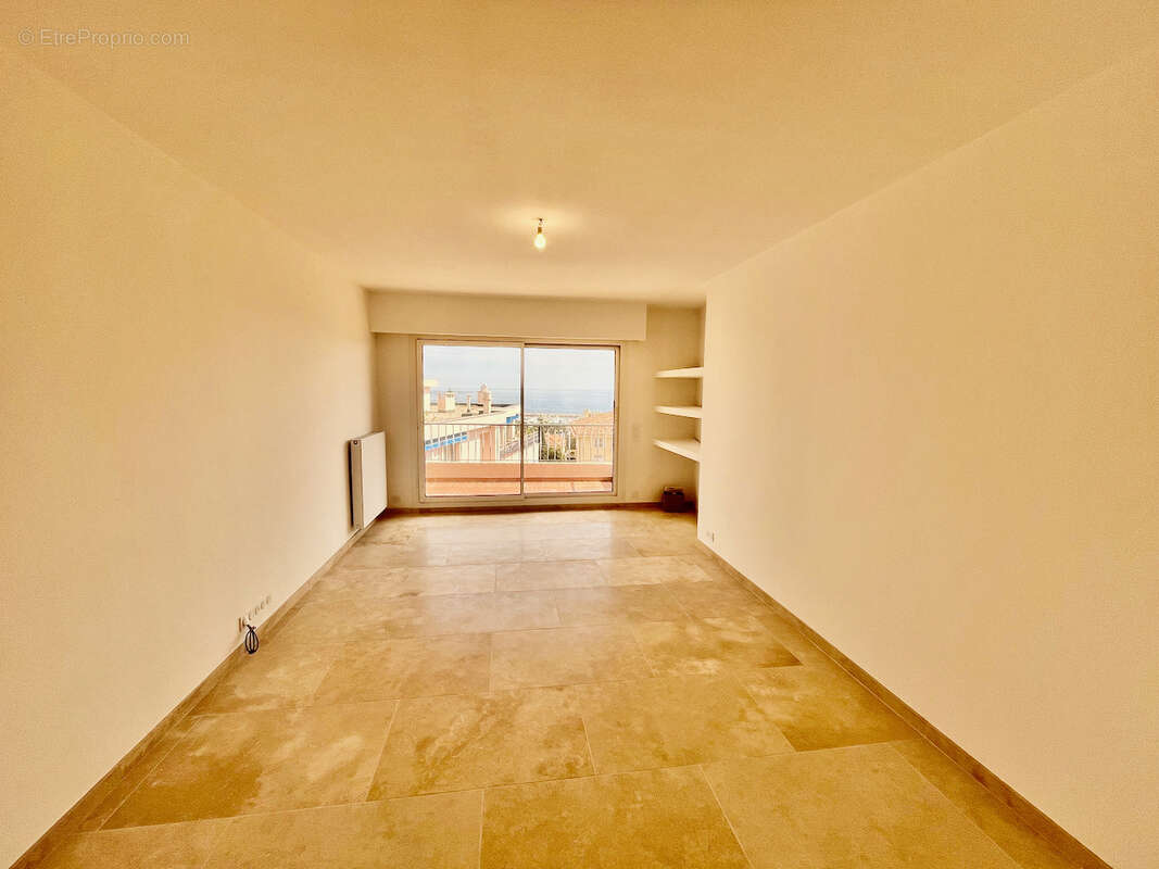 Appartement à BEAULIEU-SUR-MER