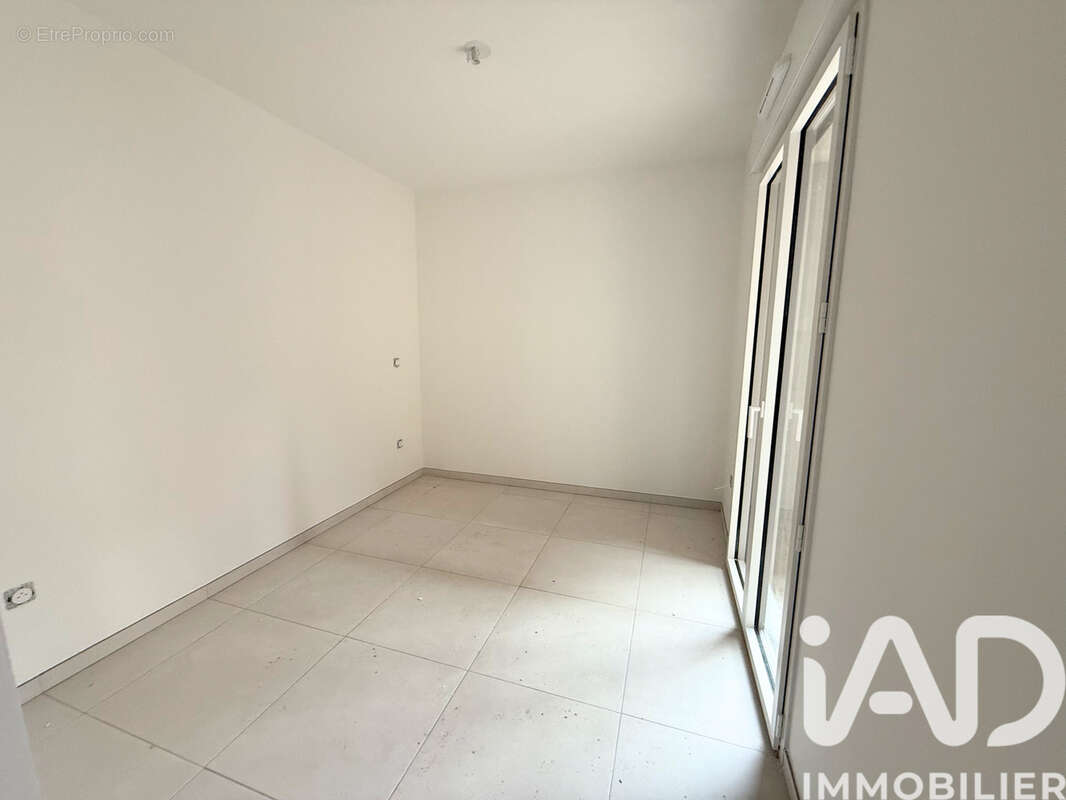 Photo 9 - Appartement à VALERGUES