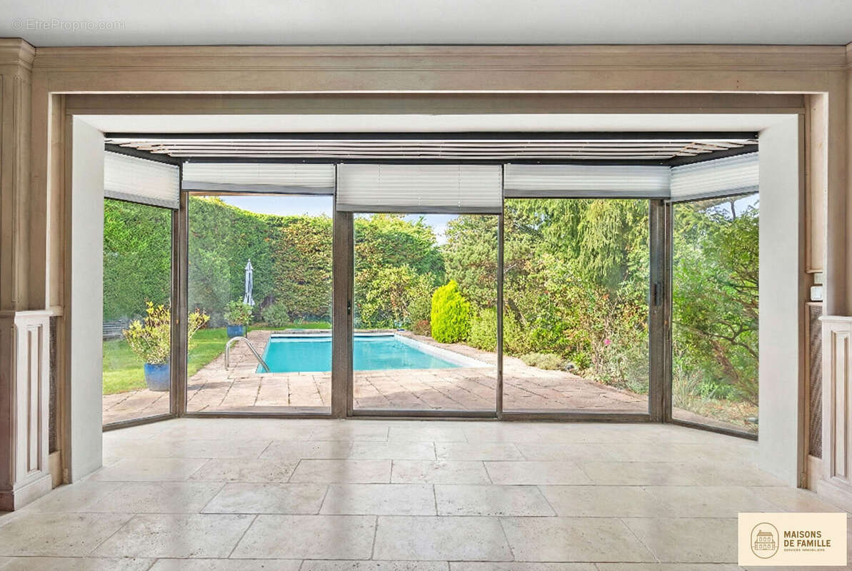 Maison à LOUVECIENNES