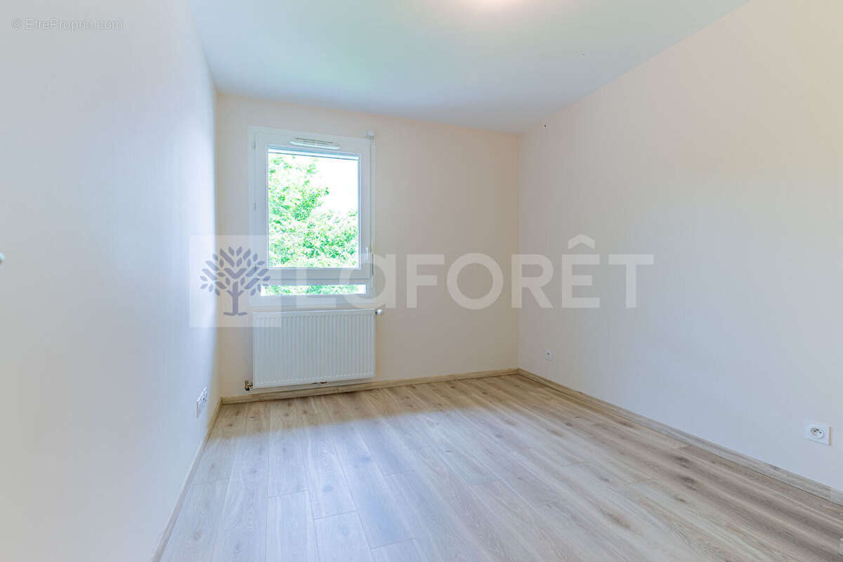 Agence immobiliere laforet - "bambou" - annecy / seynod - appartement t3 de 79.91m² - terrasse de 42.94m² - garage en option - d - photo 7