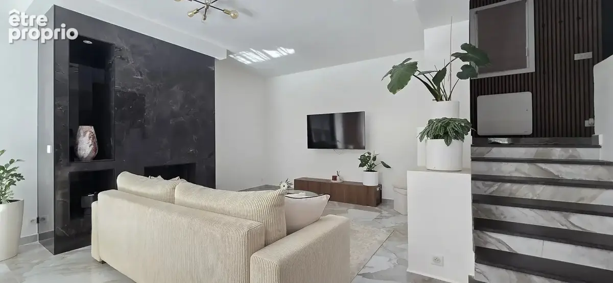 Levens – maison 3 pièces rénovée – terrasse – balcon - photo 1