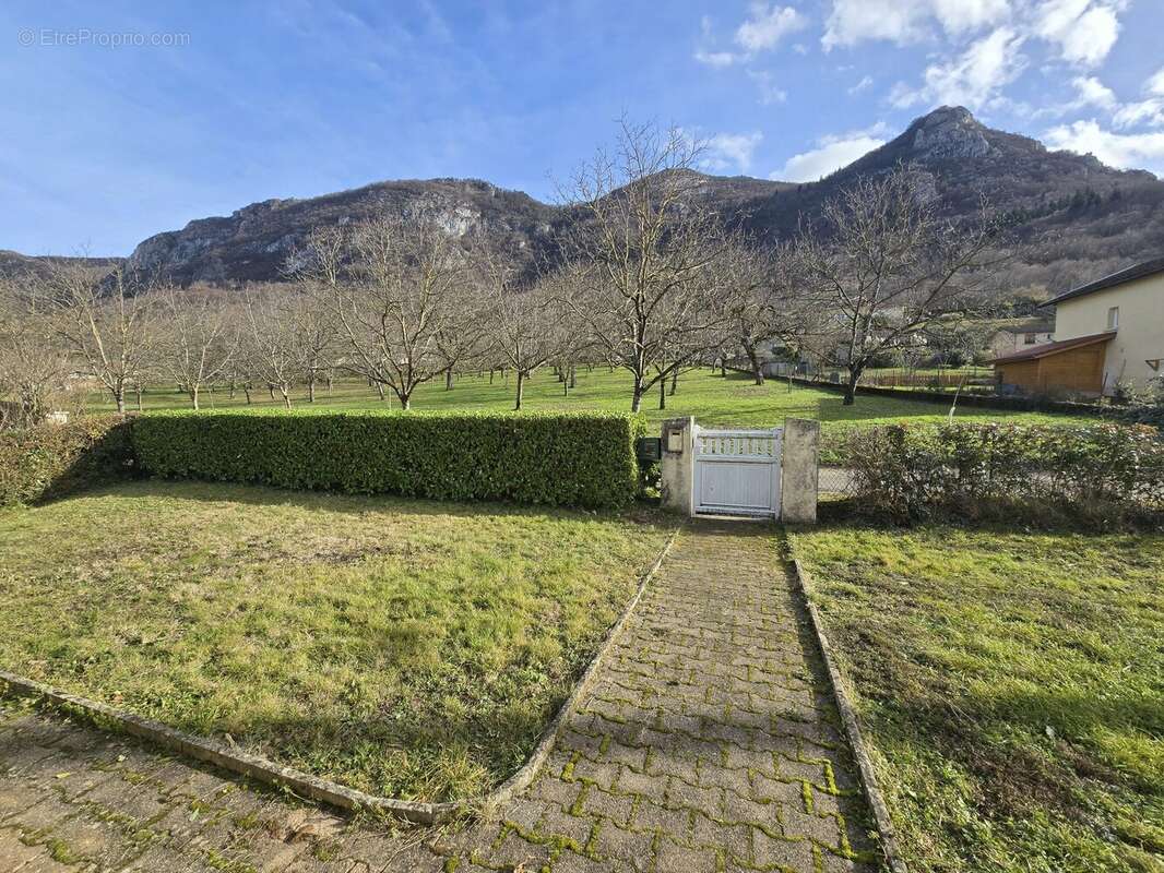 Maison 118 m² à Saint-Laurent-En-Royans  - photo 6