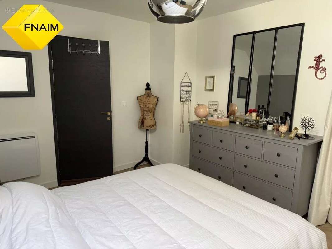 Appartement à SAINTE-GENEVIEVE-DES-BOIS