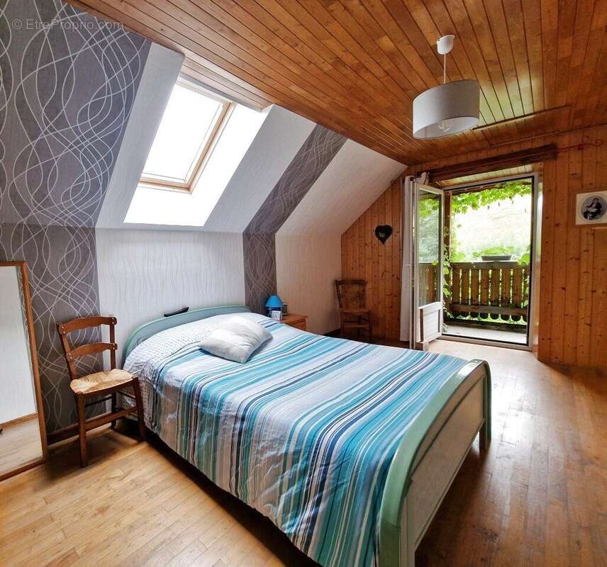 Maison à CAMPAN