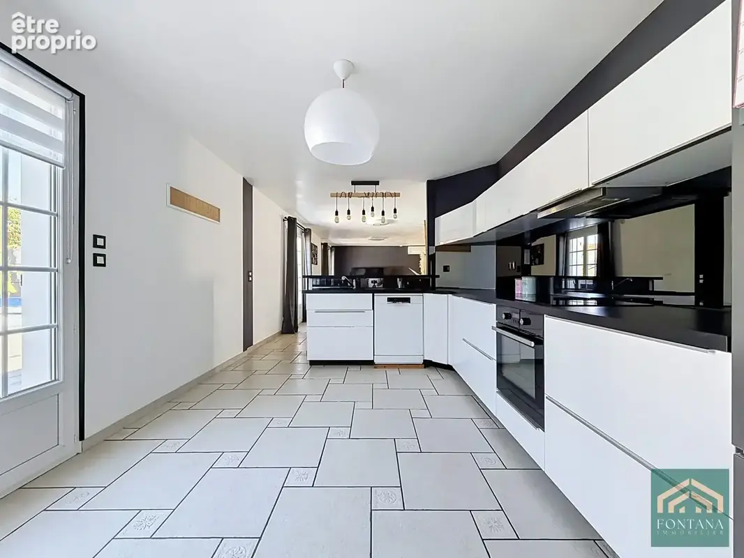 Maison 8 pièces 199 m² à vendre à Aulnat (63510) - photo 5