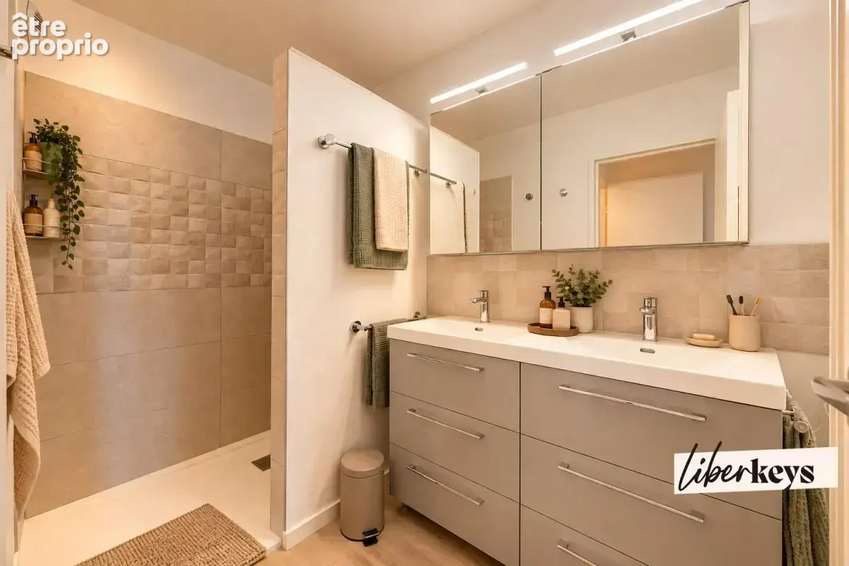 La Pompignane - T4 rénové 82 M², 3 chambres, terrasse, parking et cave - photo 13