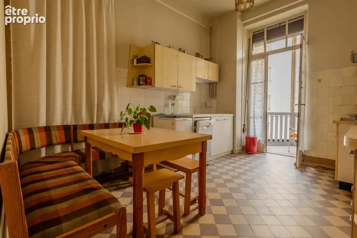 ***visite virtuelle disponible sur demande...lyon 6e…boulevard des belges…appartement bourgeois 193 m² à réinventer…balcon…ascen - photo 10