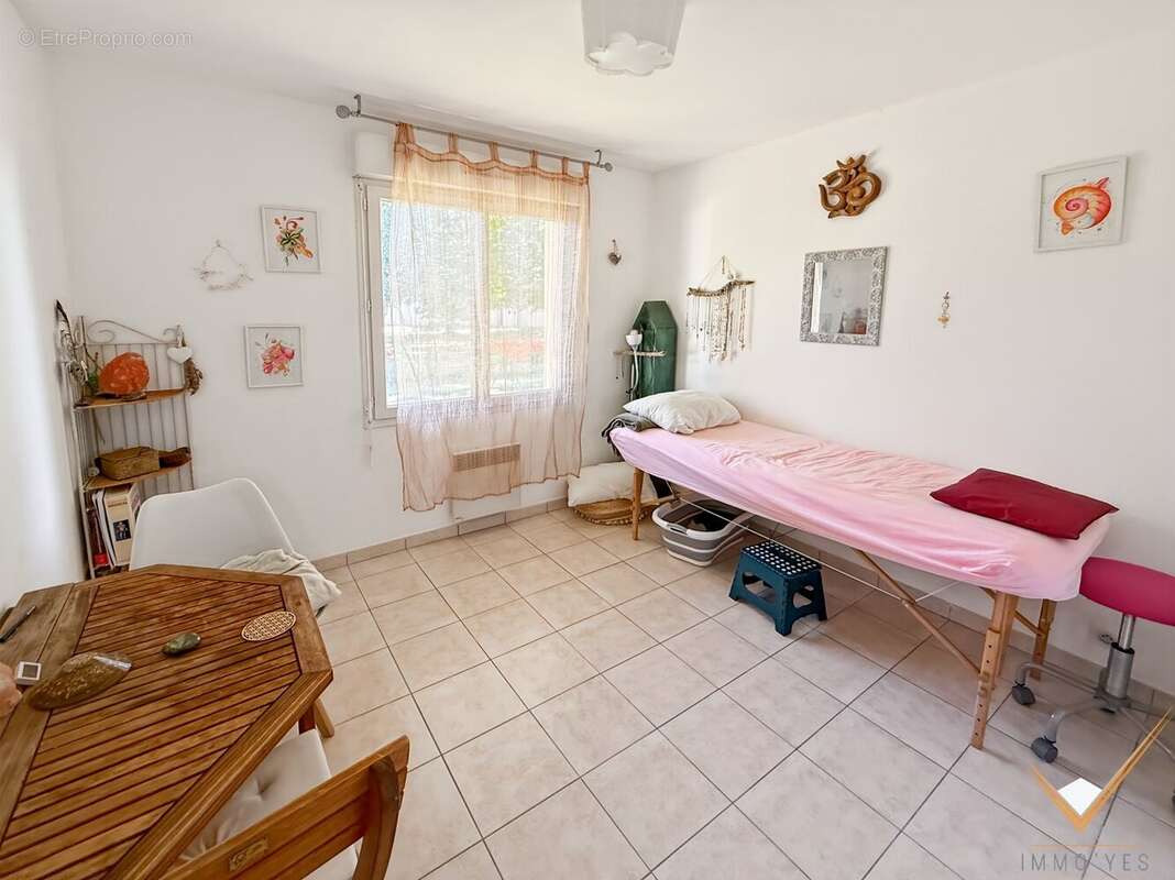 Appartement à FROUZINS