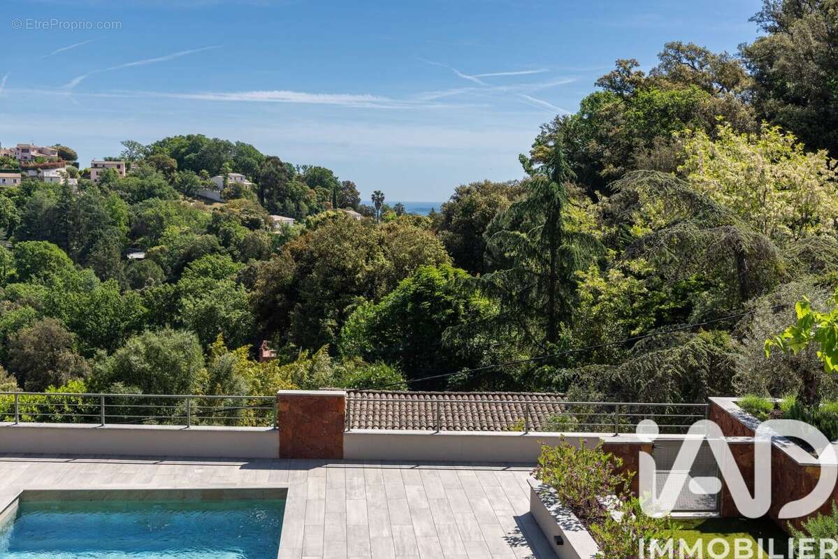 Appartement 100 m² à Les Adrets-De-L'esterel  - photo 3