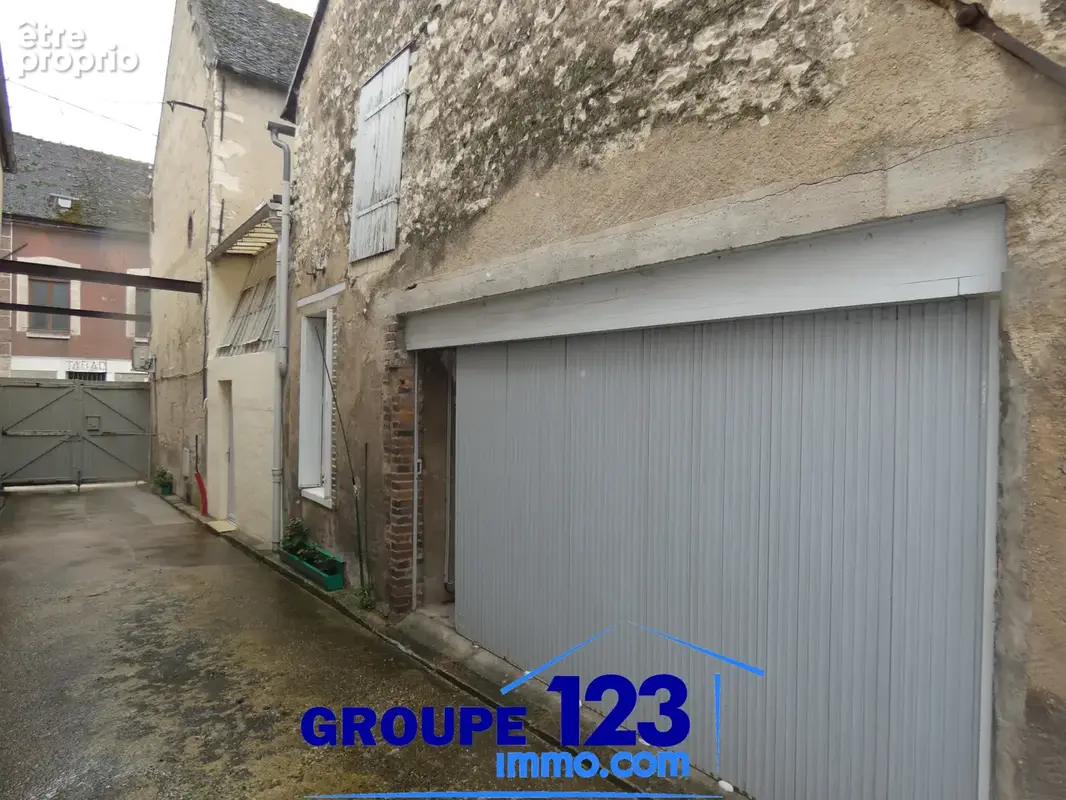 Maison à BRIENON-SUR-ARMANCON