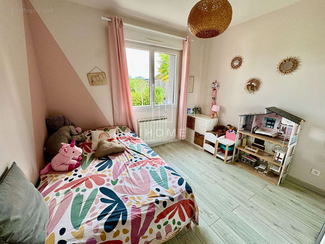 Maison à ROEZE-SUR-SARTHE