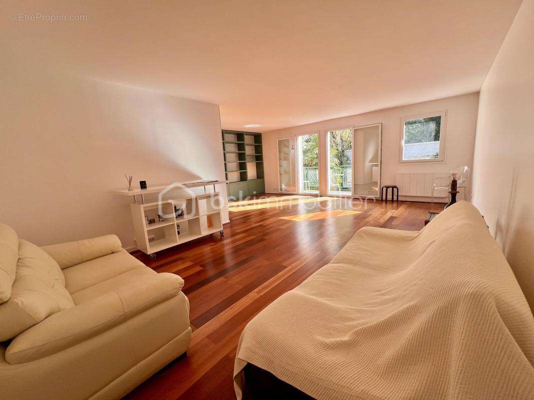 Appartement à BOUGIVAL