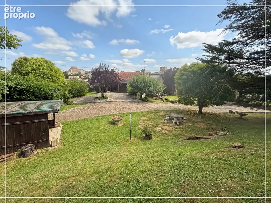 Maison 6 pièces de 164 m2 habitables sur 2407 m2 de terrain à AUCH : vivre à Auch comme à la campagne, avec la cathédrale en toi - photo 2