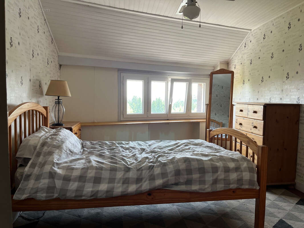 Maison à COUSSAC-BONNEVAL