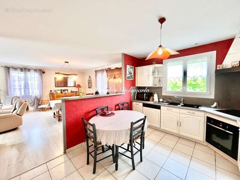 Maison à GRANZAY-GRIPT