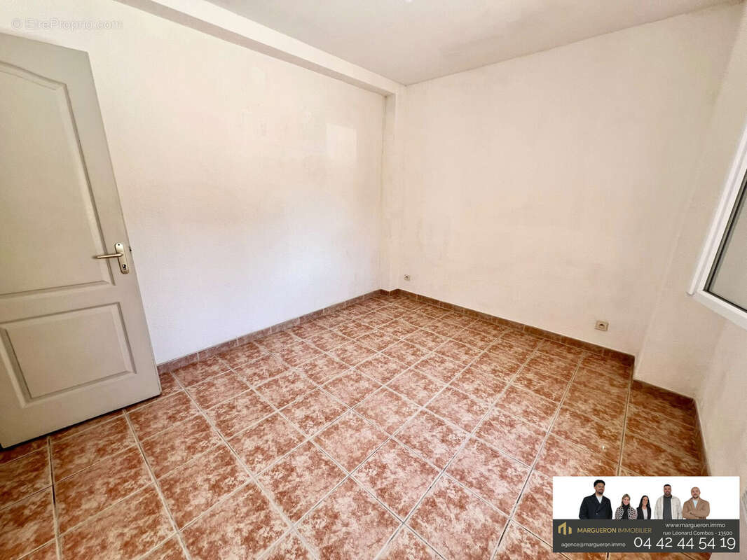 Appartement à ENSUES-LA-REDONNE