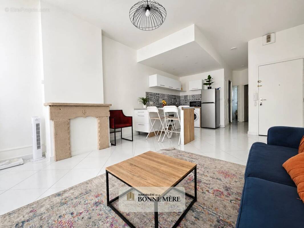 Appartement à MARSEILLE-3E