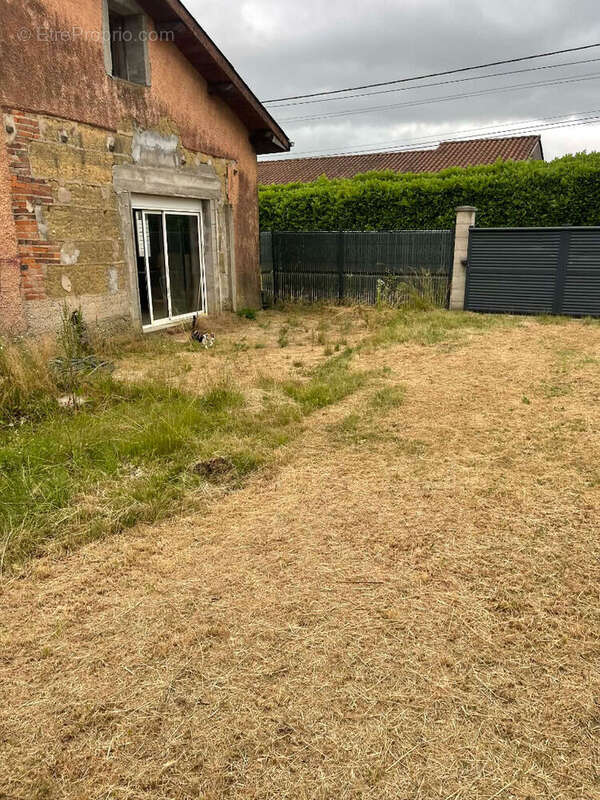 Maison à PRIAY
