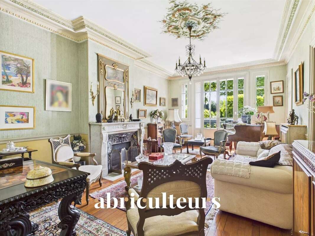 Appartement à PARIS-12E