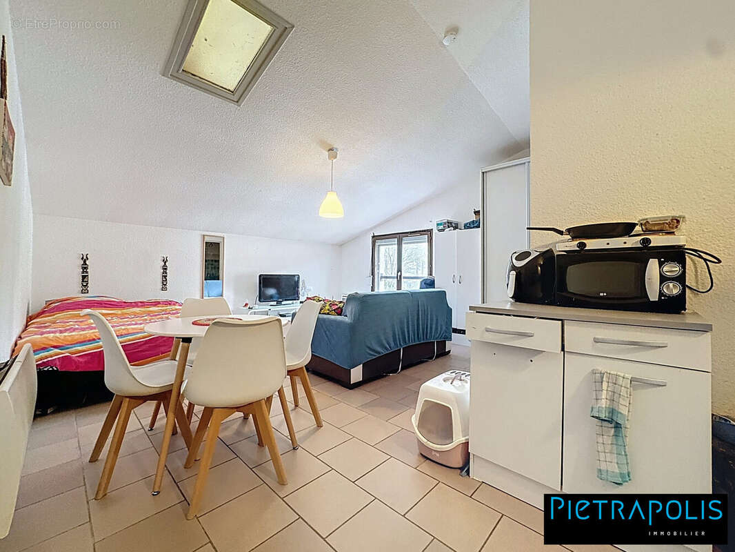 Appartement à CRAPONNE