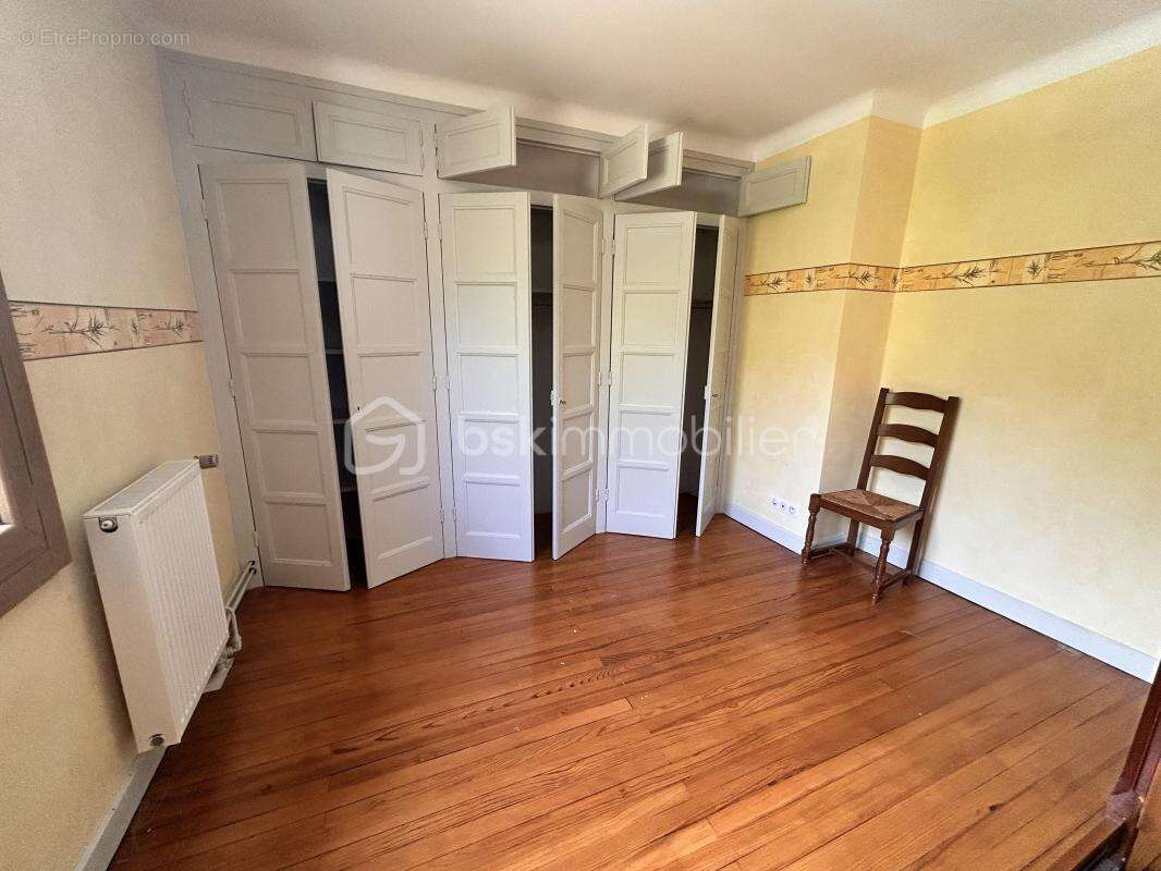 Maison familiale 6 pièces avec 4 chambres, terrasse, garages - photo 5