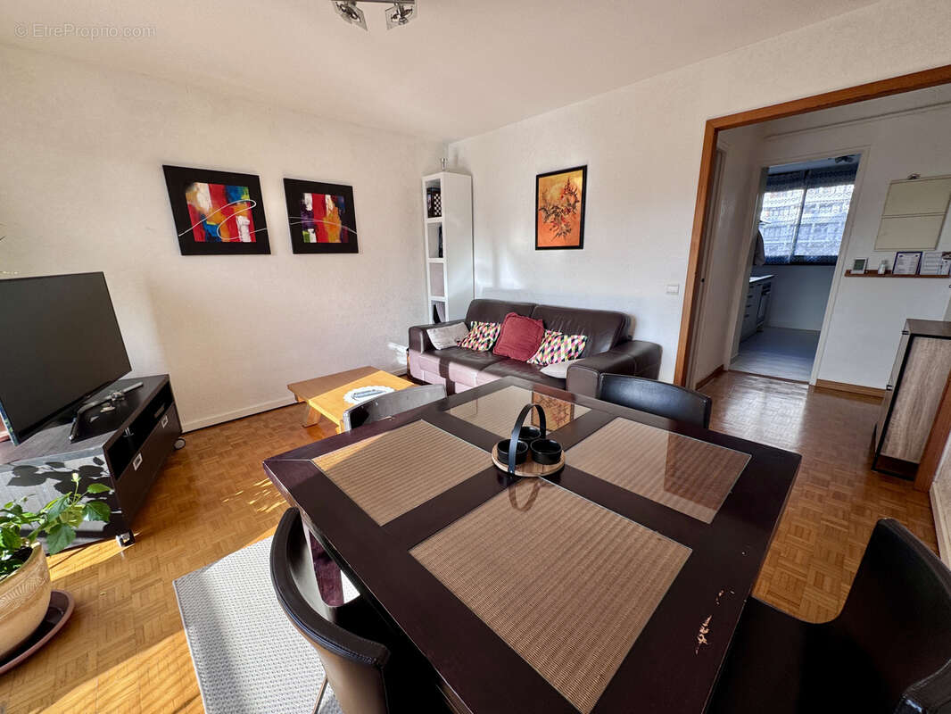 Appartement à MARSEILLE-9E