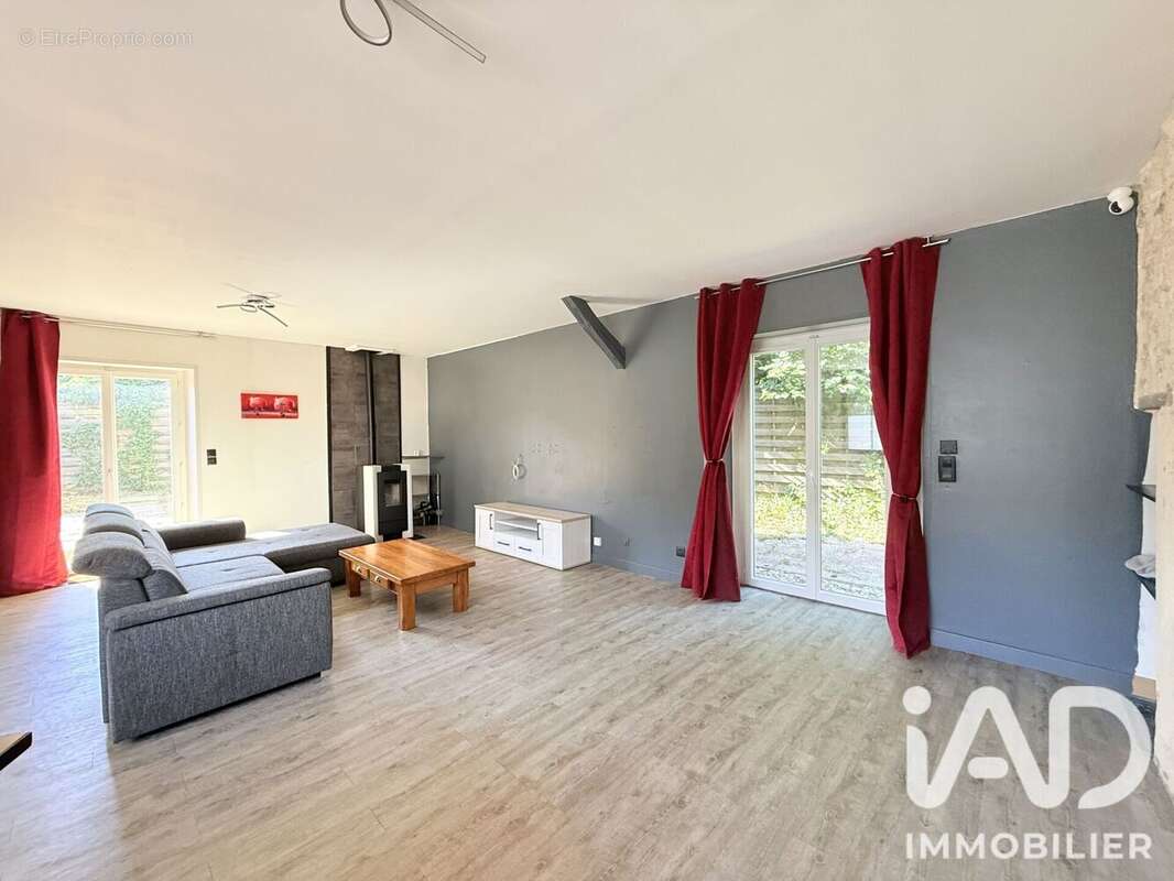 Maison 110 m² à Chaintreaux  - photo 4