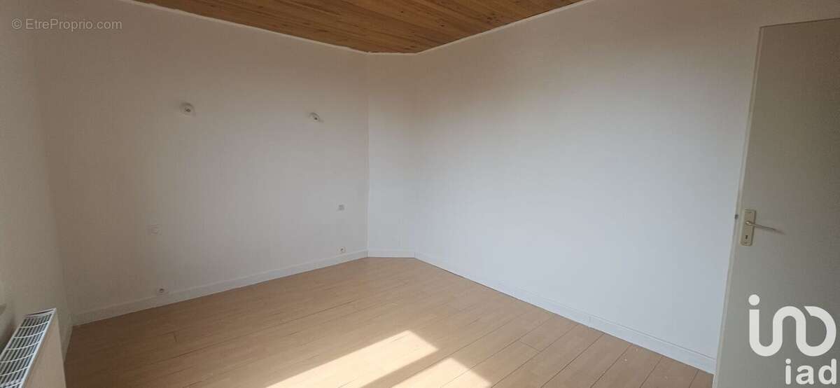 Photo 9 - Maison à SAINT-JULIEN-DU-SAULT