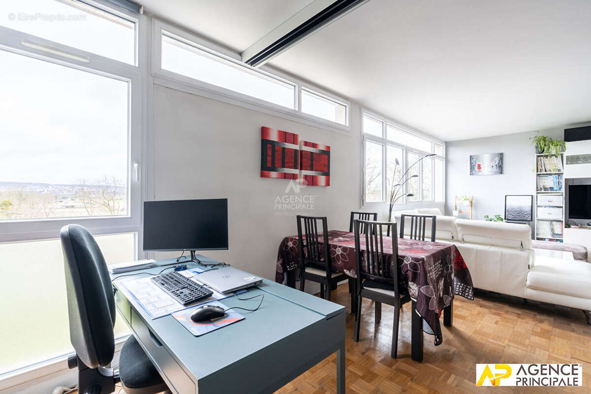 Appartement à MAISONS-LAFFITTE