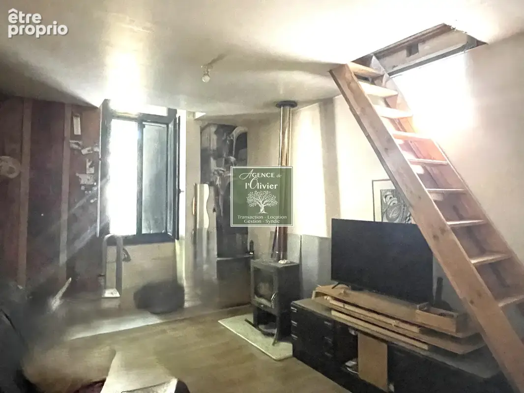 TARASCON - Maison de ville de 60m2 avec cour intérieure - photo 3