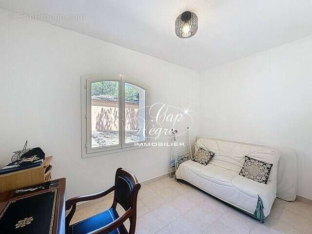 Maison à LE CANNET-DES-MAURES