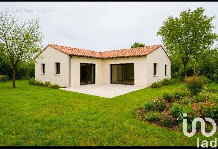 Photo 2 - Terrain à SAINT-NAUPHARY