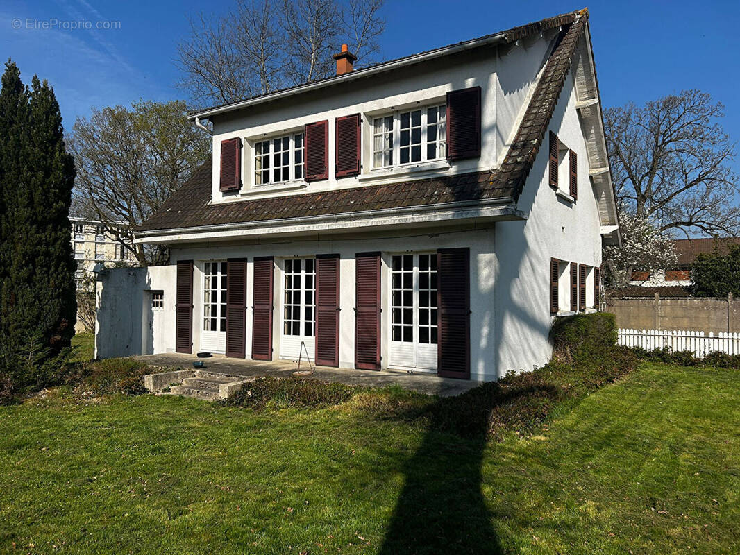 Maison à SAINT-MICHEL-SUR-ORGE