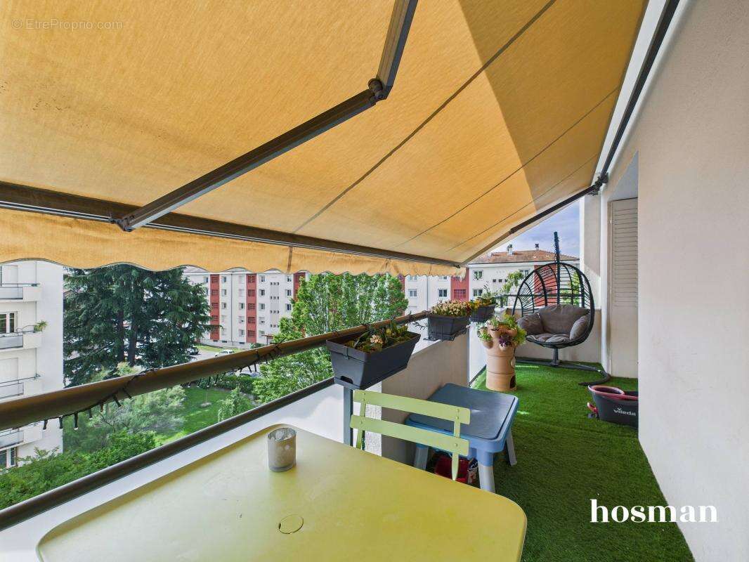 Appartement à TASSIN-LA-DEMI-LUNE