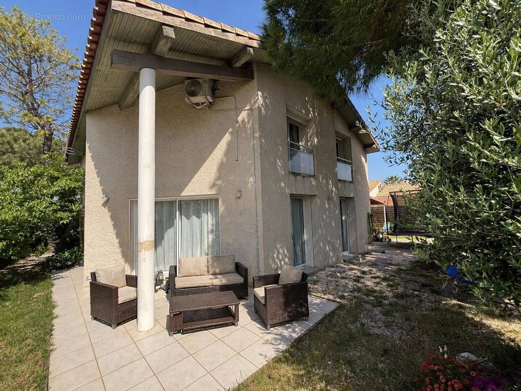 Maison à SAINT-CYPRIEN