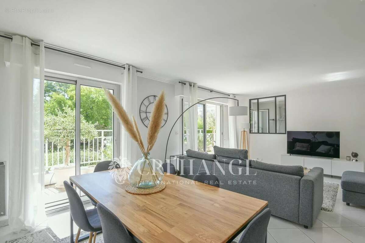 Appartement à CROISSY-SUR-SEINE
