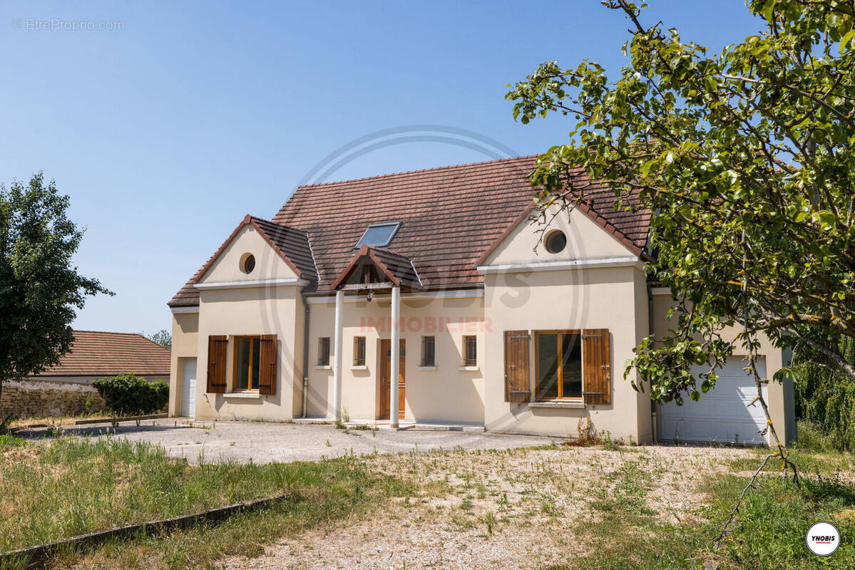 Maison à CHAPET