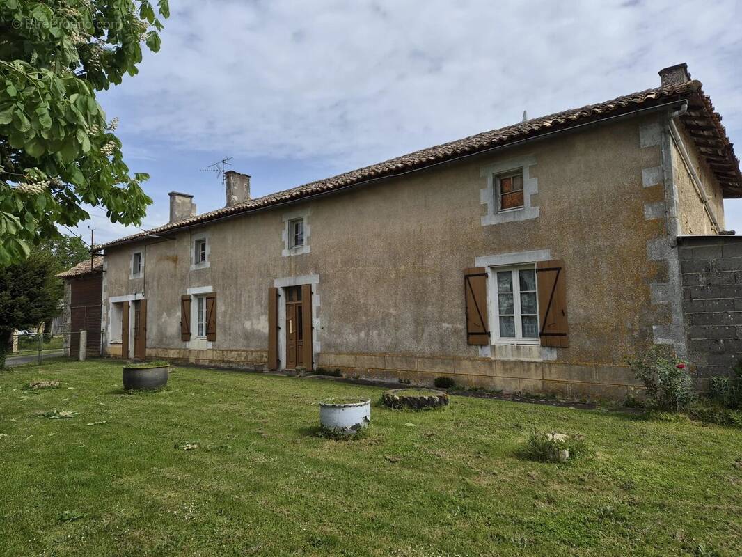Maison à CEAUX-EN-COUHE