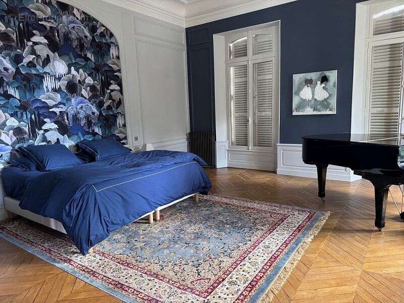 Maison 320 m² à Sens  - photo 7