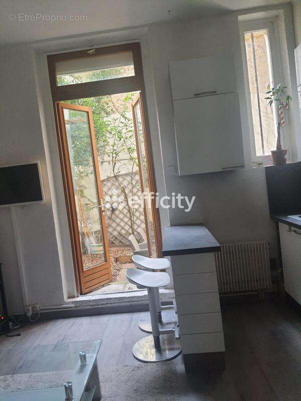 Appartement à PARIS-12E
