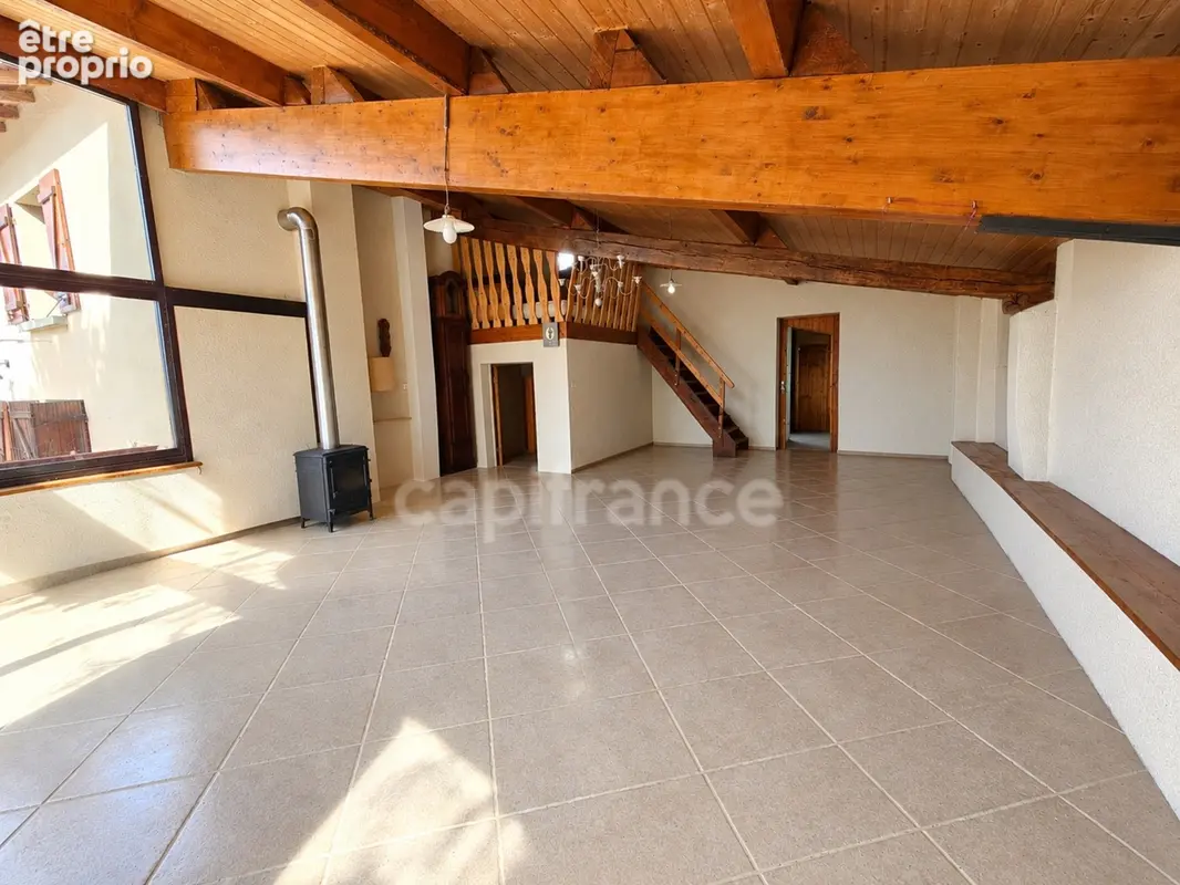 Maison à vendre 6 pièces avec Piscine et 17 919 m² de terrain COTTANCE (42) - photo 3