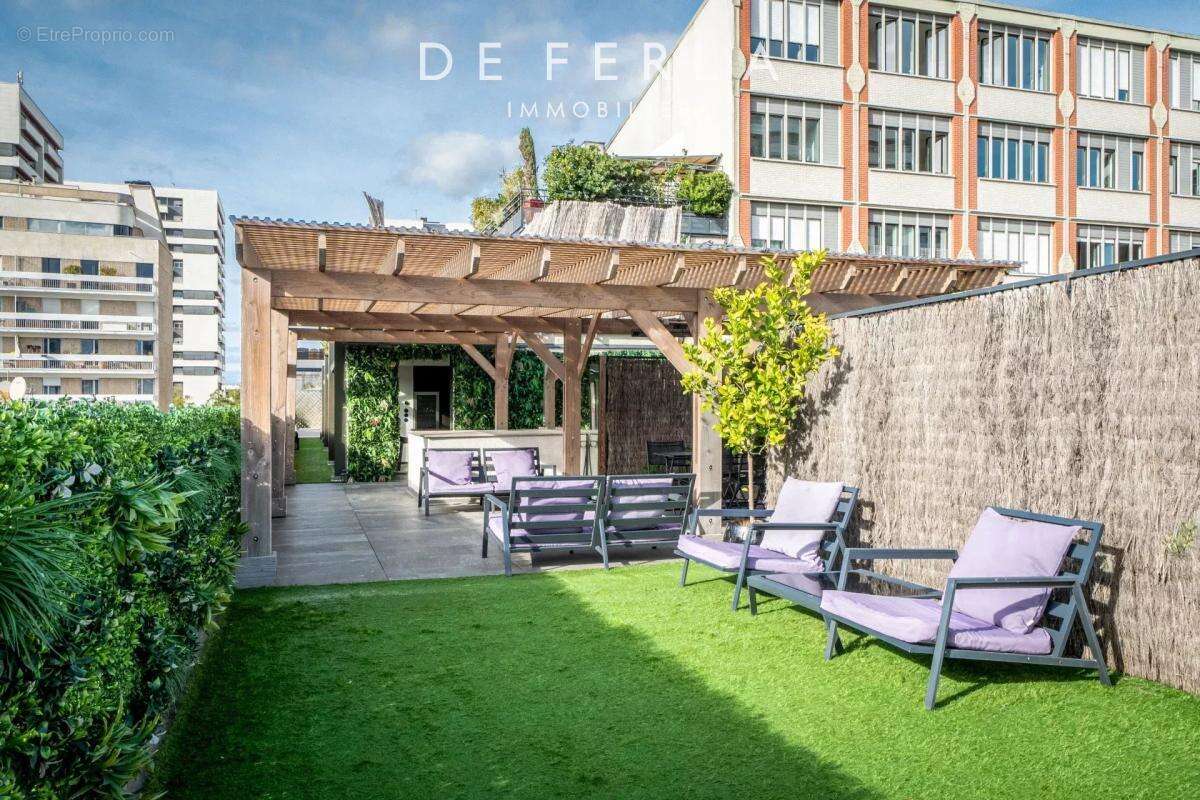 Appartement à PARIS-19E