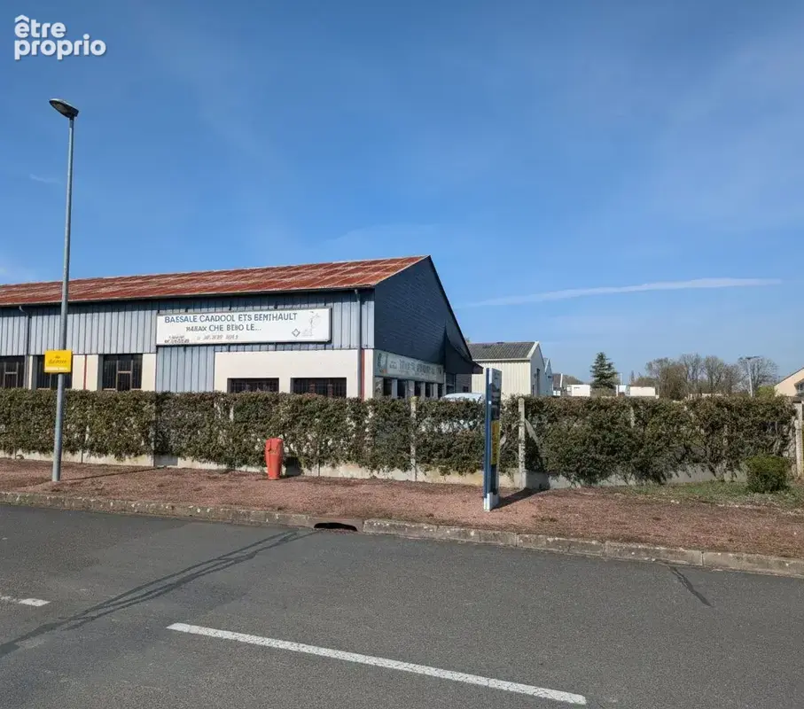 Commerce 609 m² à vendre à Larcay (37270) - photo 2