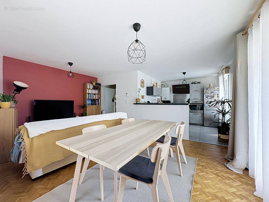 Appartement à FONTAINES-SUR-SAONE