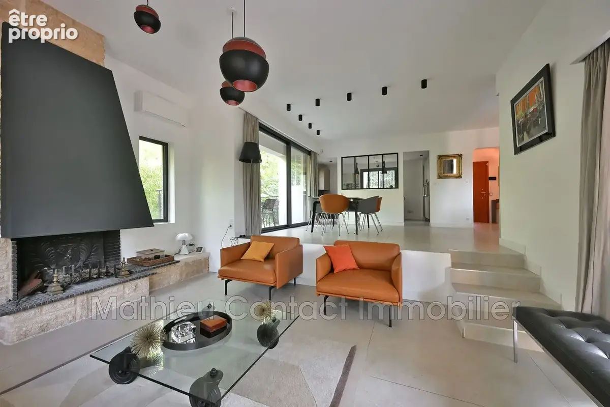 Maison 6 pièces 194 m² à vendre à Nimes (30900) - photo 4