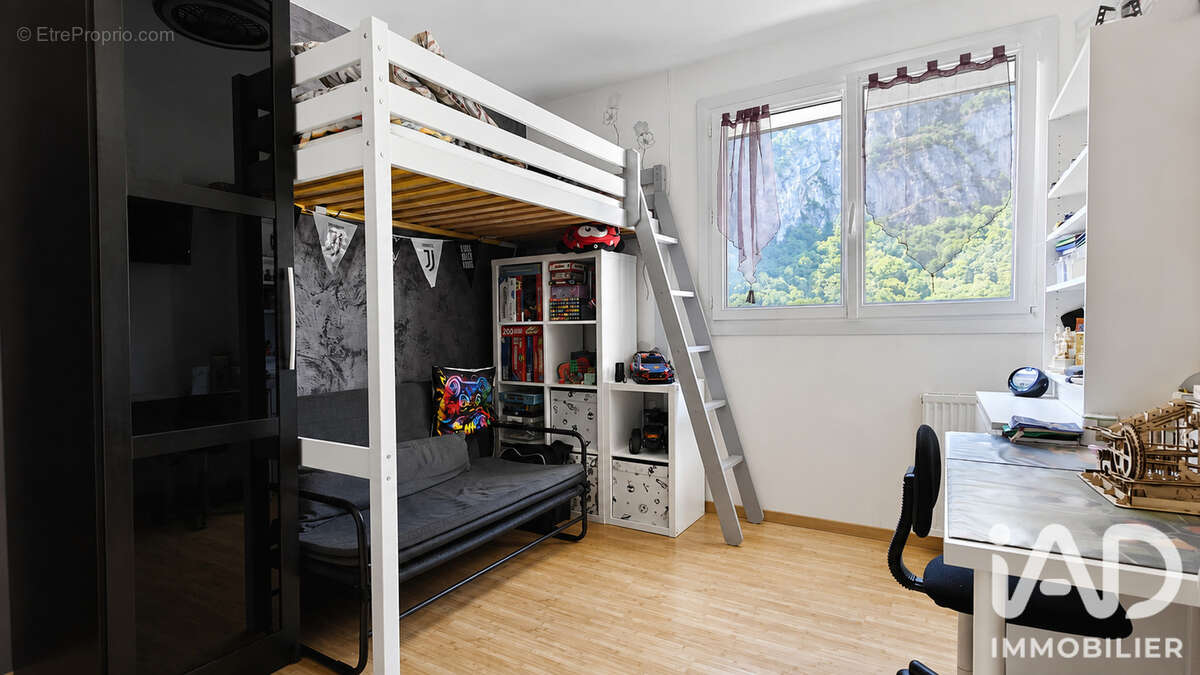 Appartement 73 m² à Sassenage  - photo 7