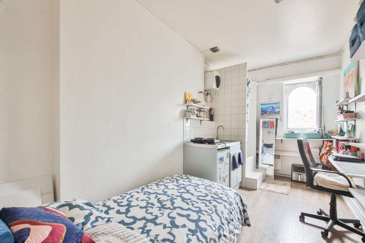 Appartement à PARIS-7E