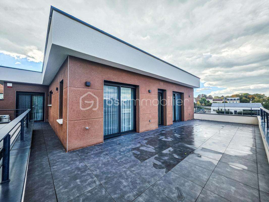 Maison à FONTAINEBLEAU