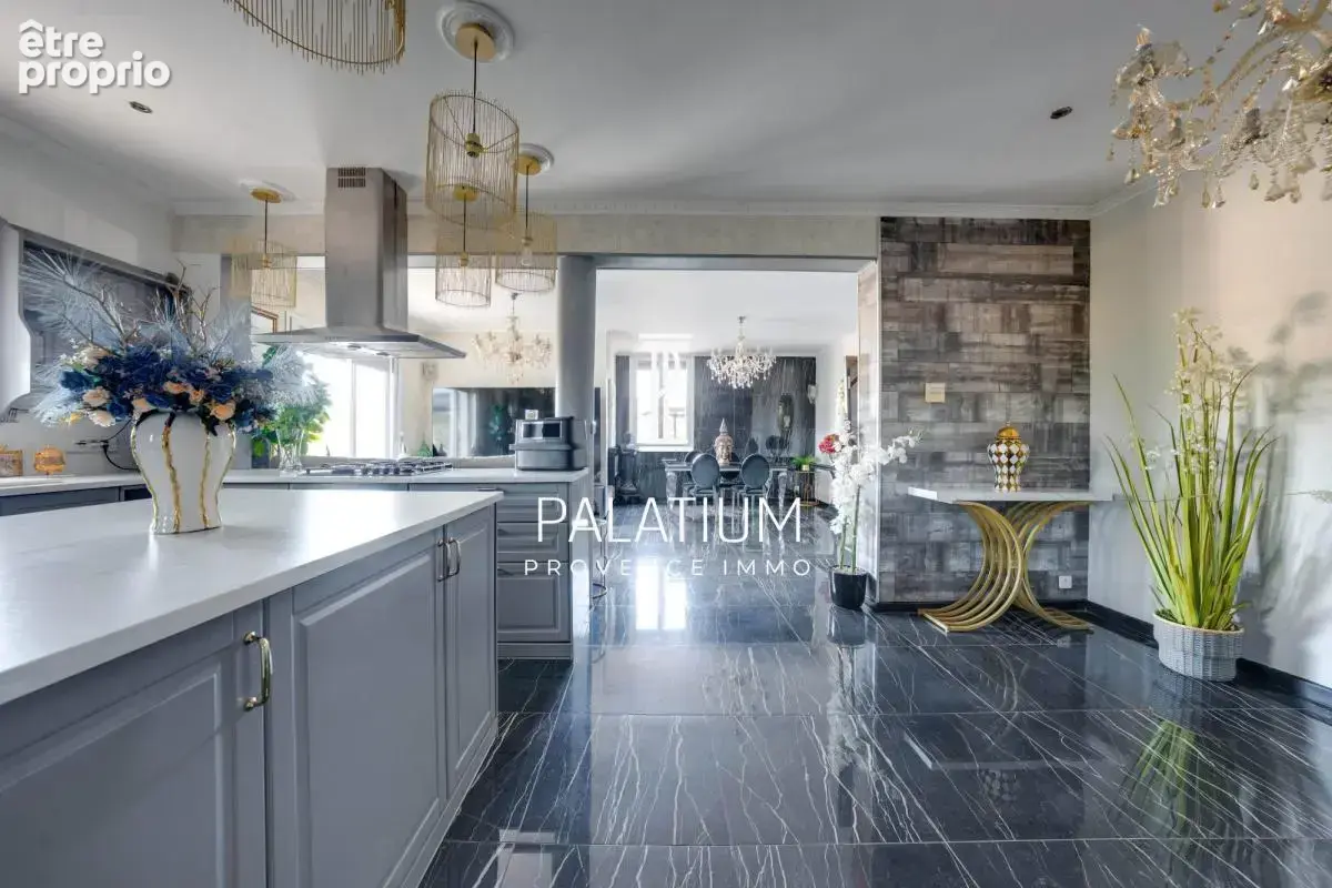 Maison rénovée avec 2 appartements – Vue panoramique sur la Sainte-Baume, Aubagne - photo 11