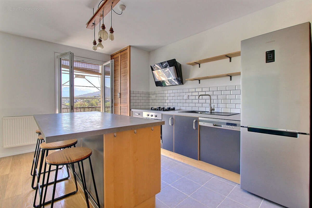 Appartement à MEYTHET